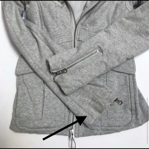 SOLD!! LULULEMON | Quilted Zip-Up Athletic Jacket - Picture 14 of 14